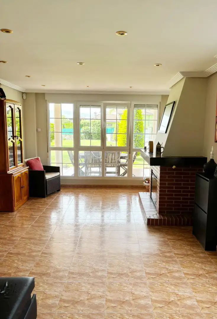 Living room of Houses for sale in Villaviciosa  with Heating, Private garden and Parquet flooring