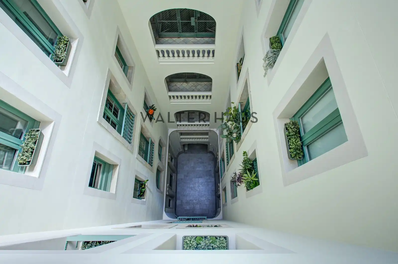 Piso en venta en Barcelona con Balcón