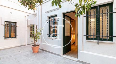 Foto 2 de Casa adosada de lloguer a Carrer de Sant Cugat del Vallès, 51, La Salut, Barcelona