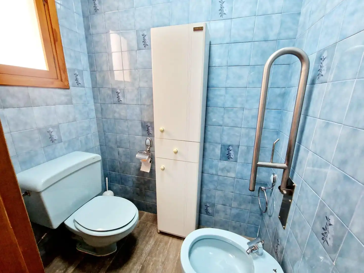 Baño de Piso en venta en Águilas con Jardín privado, Terraza y Amueblado