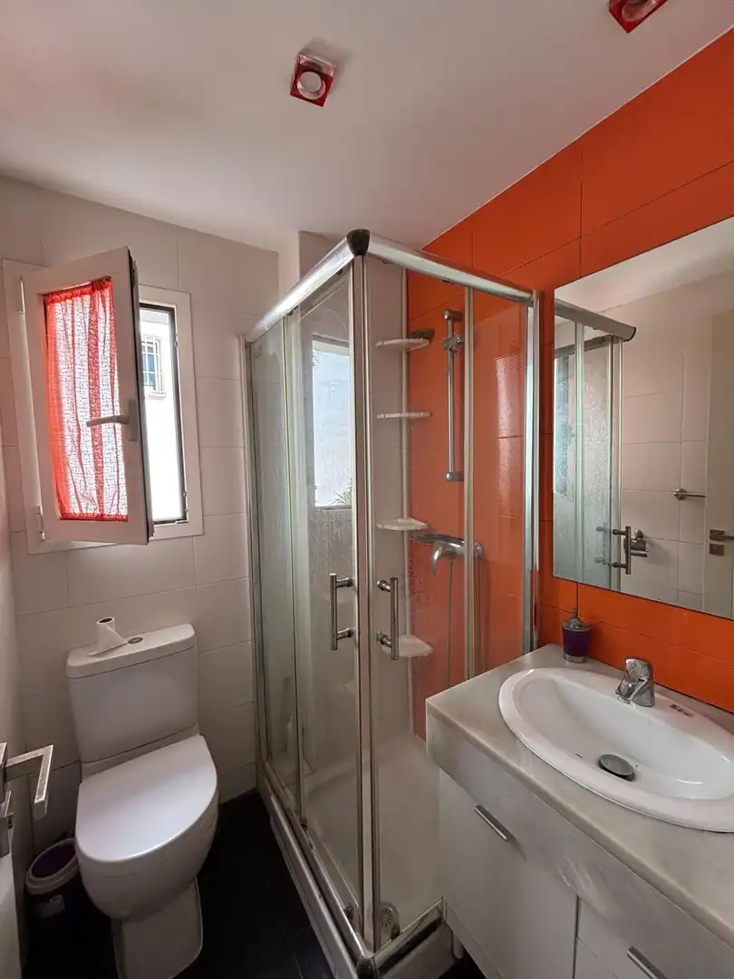 Baño de Piso en venta en Estepona con Jardín privado y Piscina comunitaria