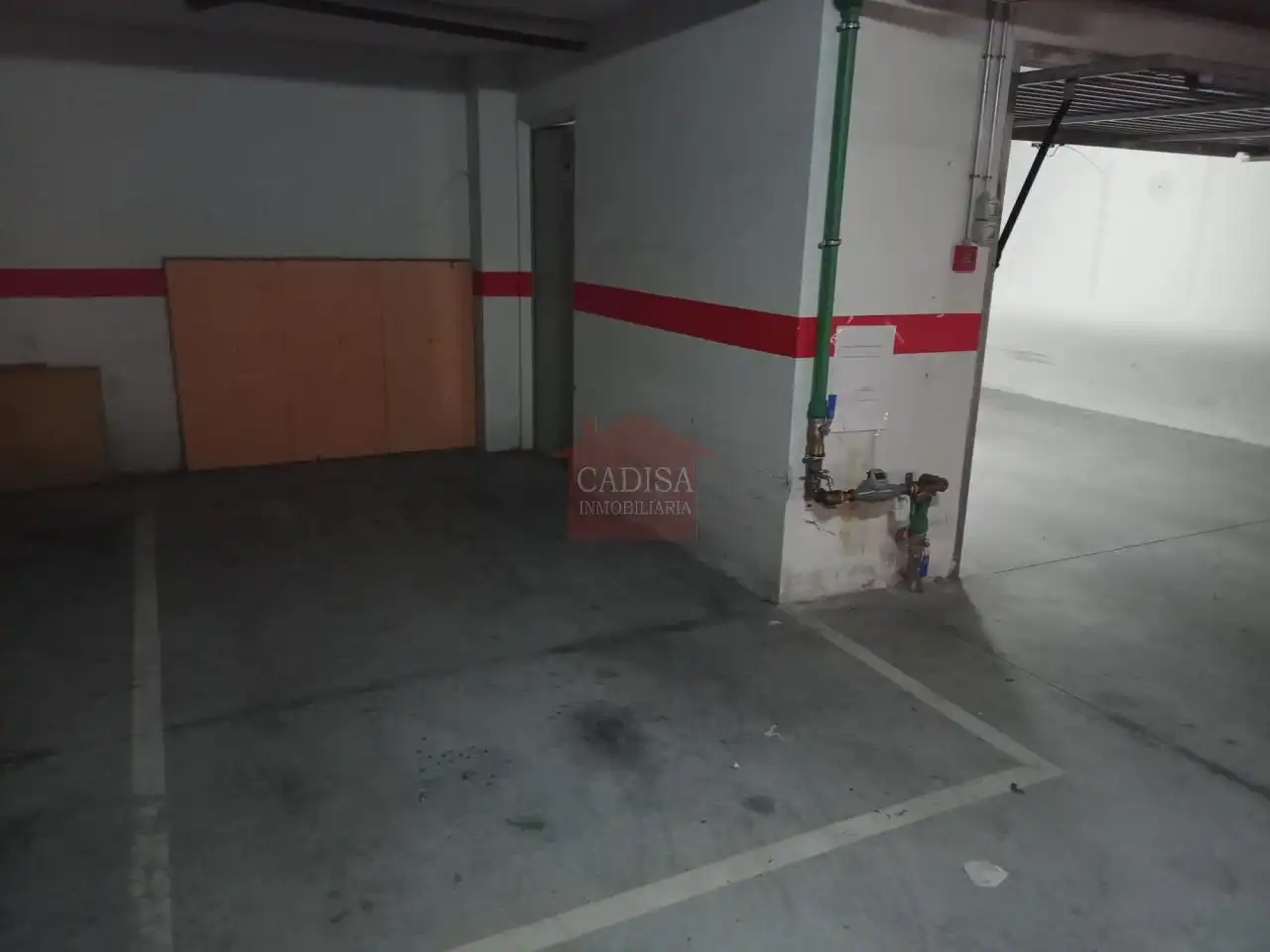 Parking de Casa adosada en venta en Salamanca con Calefacción, Jardín privado y Terraza