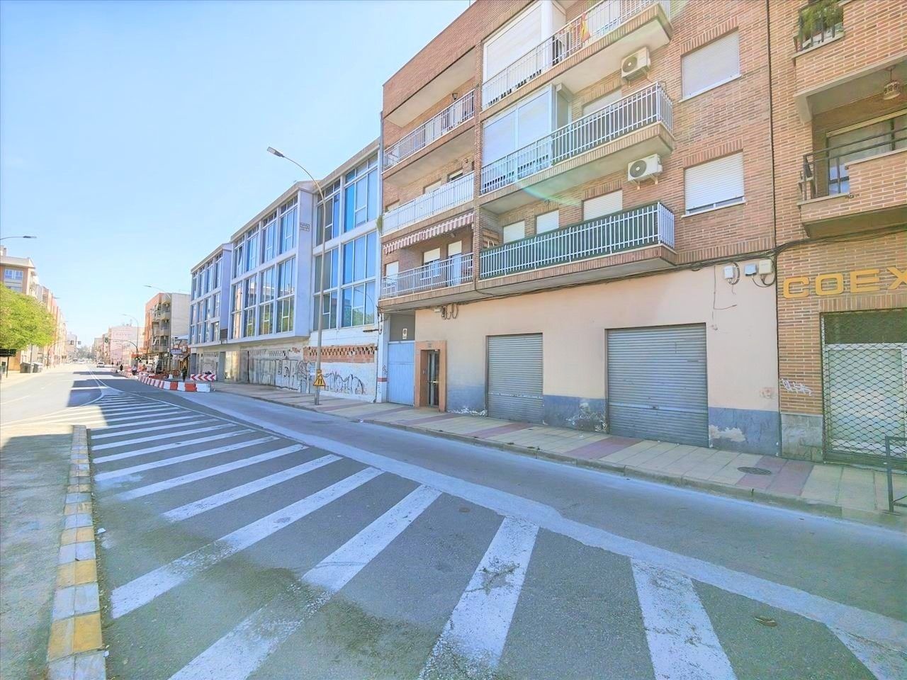 Vista exterior de Local en venta en  Murcia Capital