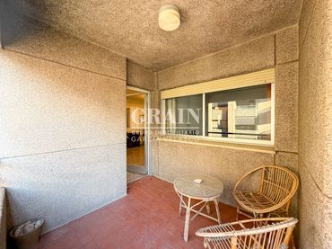 Piso con balcón en venta en Carretas - Pajarita
