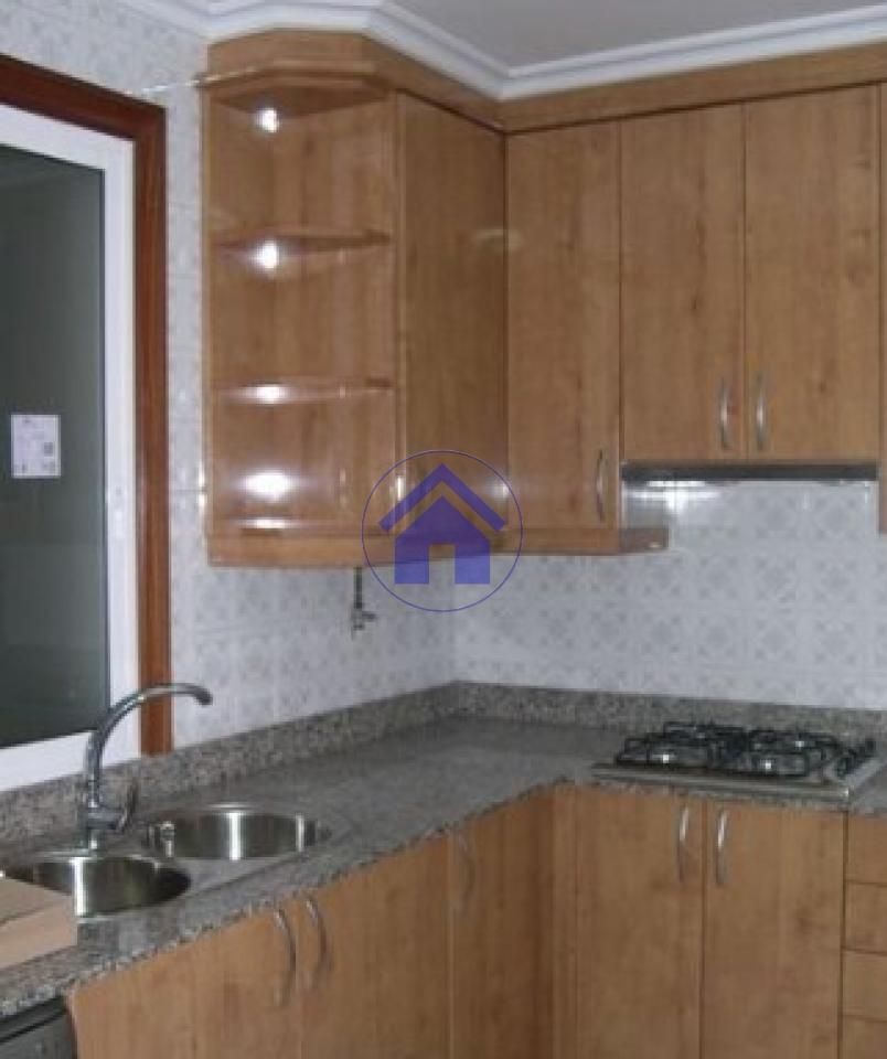 Cuina de Pis en venda en Vigo  amb Calefacció, Parquet i Terrassa