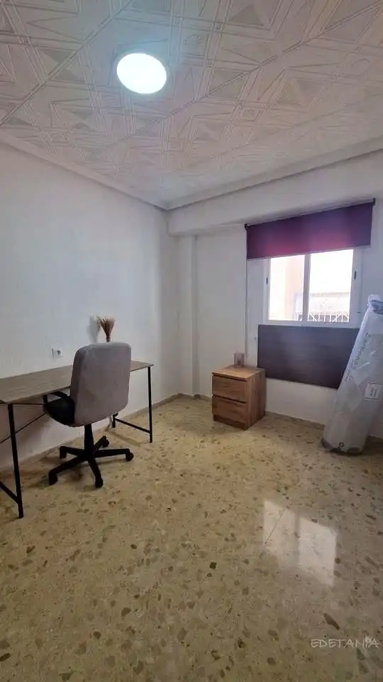 Habitación de Piso de alquiler en Moncada con Terraza, Amueblado y Balcón