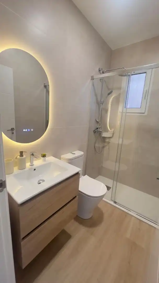 Bany de Apartament de lloguer en Murcia amb Aire condicionat, Moblat i Rentadora