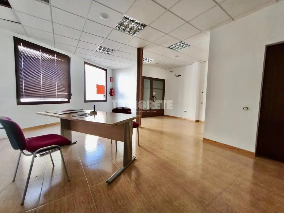 Edificio en venta en Villaluenga de la Sagra