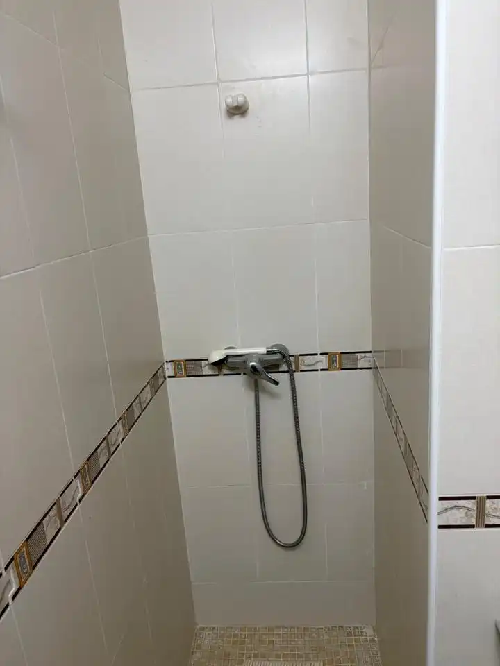 Bany de Finca rústica en venda en Buñol amb Jardí privat, Terrassa i Traster