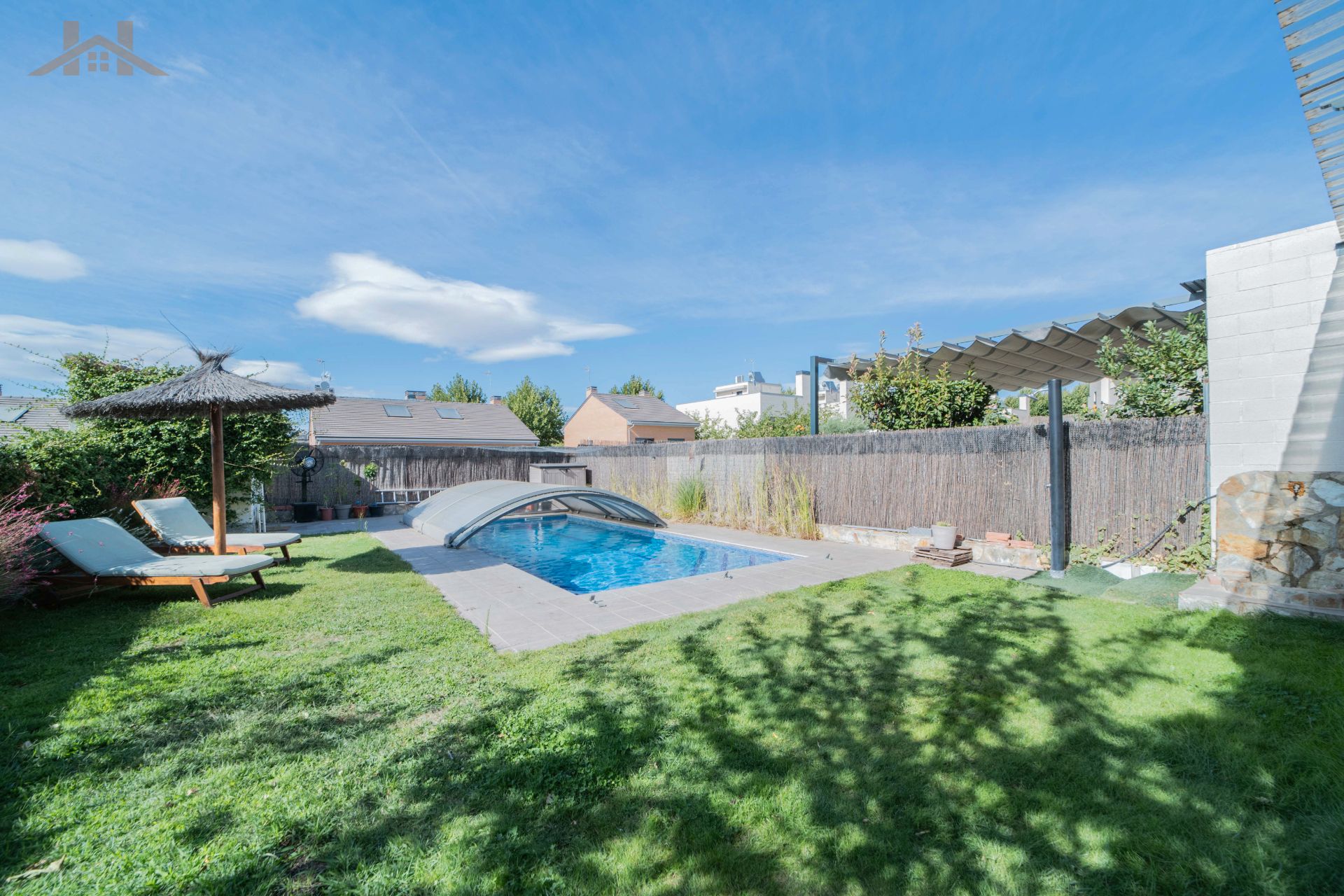 Swimming pool of Single-family semi-detached for sale in Arroyomolinos (Madrid)  with Air Conditioner, Heating and Private garden