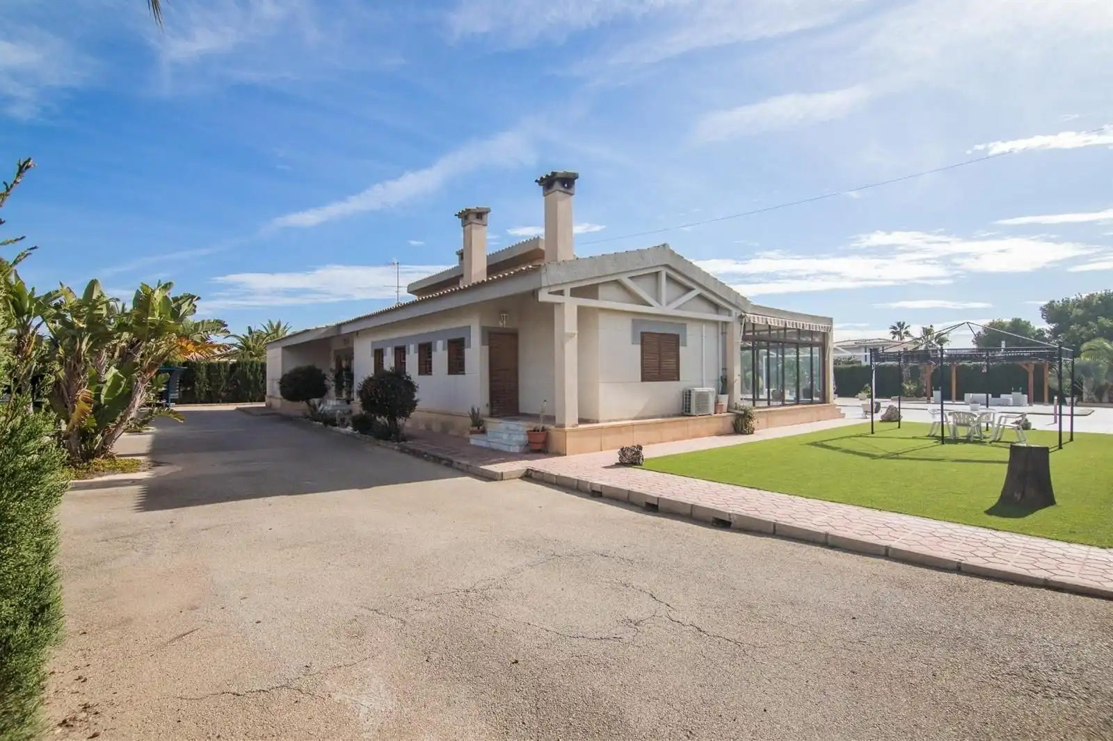 Exterior view of Houses for sale in Elche / Elx