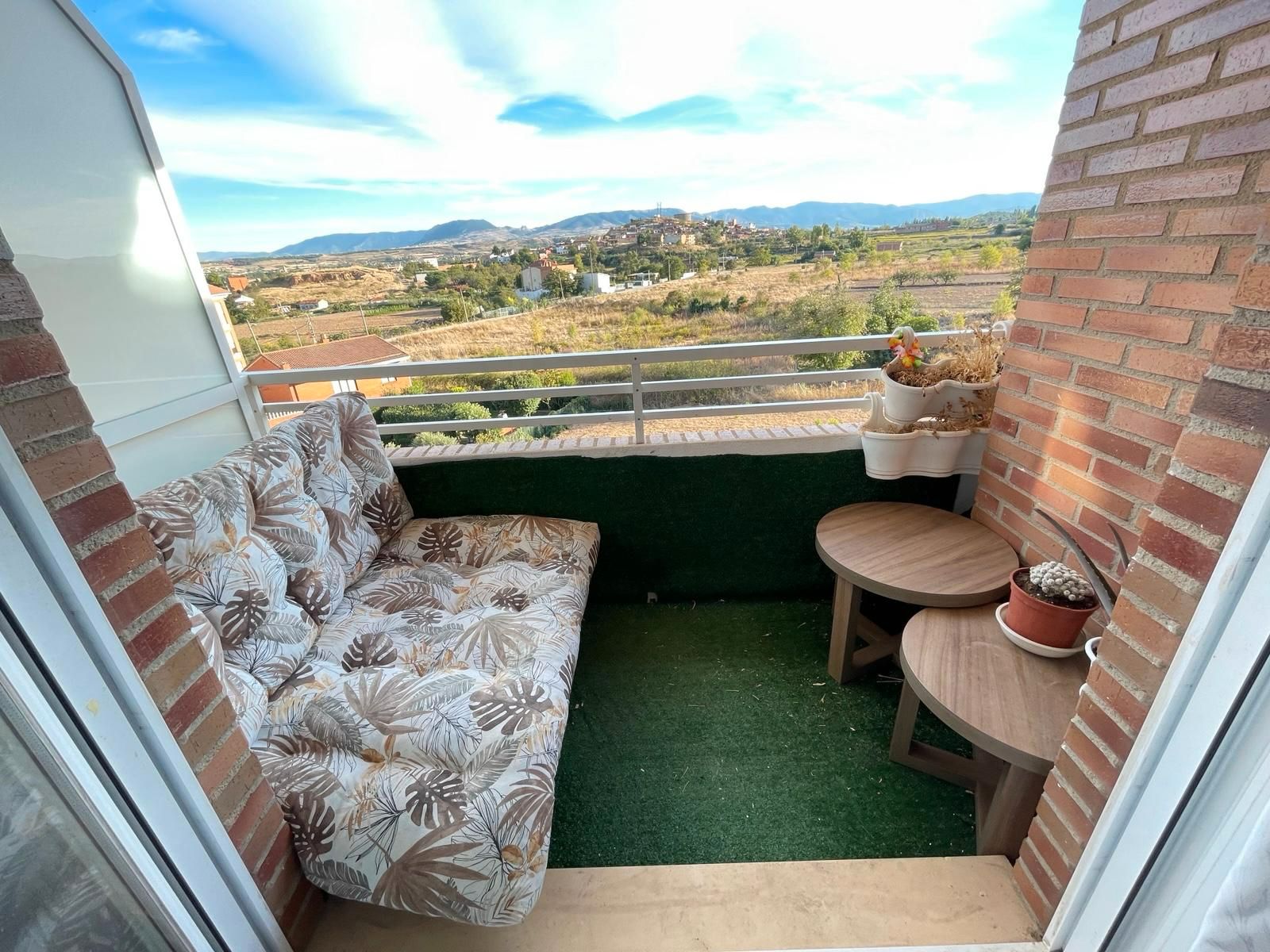 Terraza de Piso en venta en Lardero con Calefacción, Parquet y Terraza