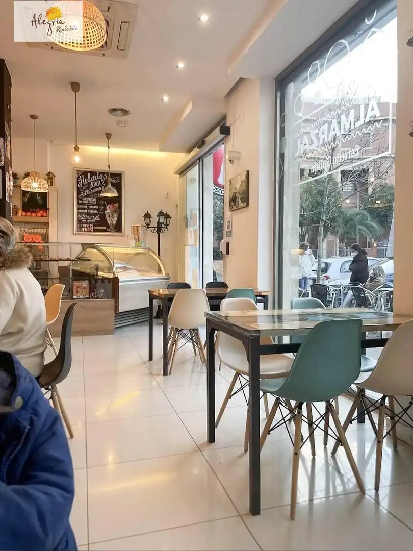 Geschaftsraum zur Miete in Valencia mit Klimaanlage, Terrasse und Möbliert