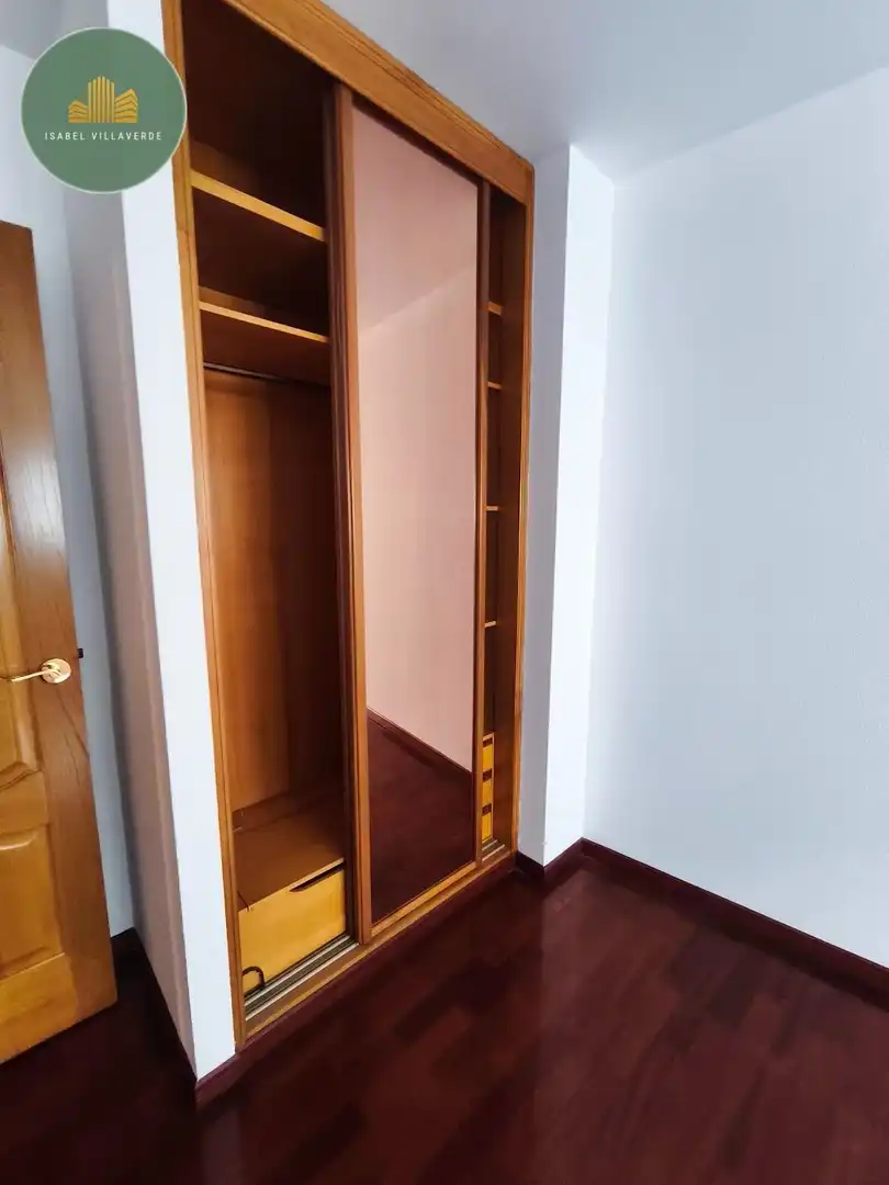 Schlafzimmer von Wohnung zum Verkauf in A Coruña Capital  mit Heizung und Abstellraum