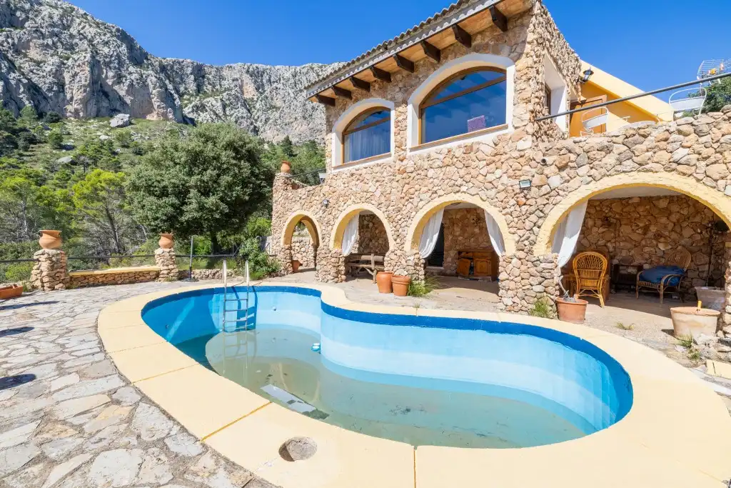 Schwimmbecken von Haus oder Chalet zum Verkauf in Puigpunyent mit Privatgarten, Terrasse und Schwimmbad