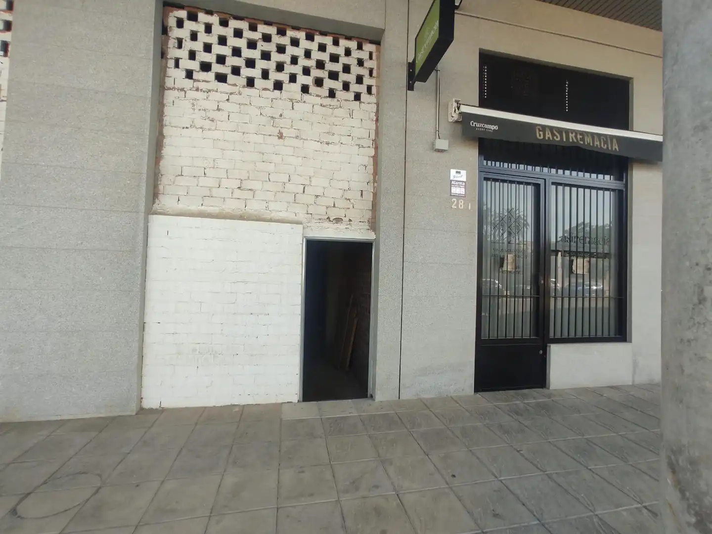 Gewerbefläche zur Miete in Avenida Dos Hermanas 28 J, imagen 6