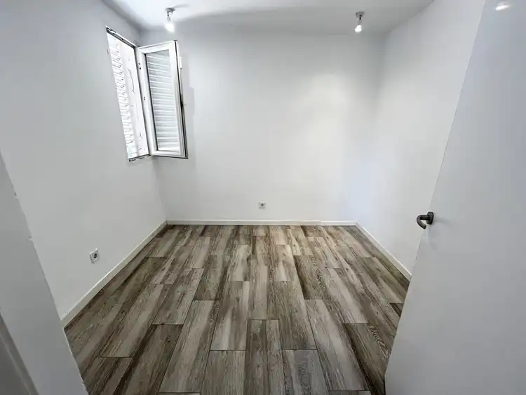 Piso en venta en Madrid con Calefacción, Lavadora y Microondas
