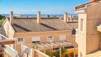 Vista exterior de Casa o xalet en venda en Santa Pola amb Aire condicionat, Terrassa i Piscina