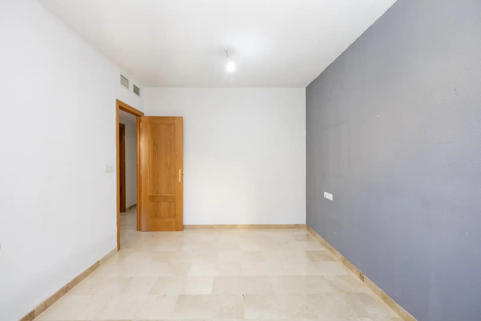Piso en venta en Calle Aconcagua, 48, Camino de los Neveros - Serrallo