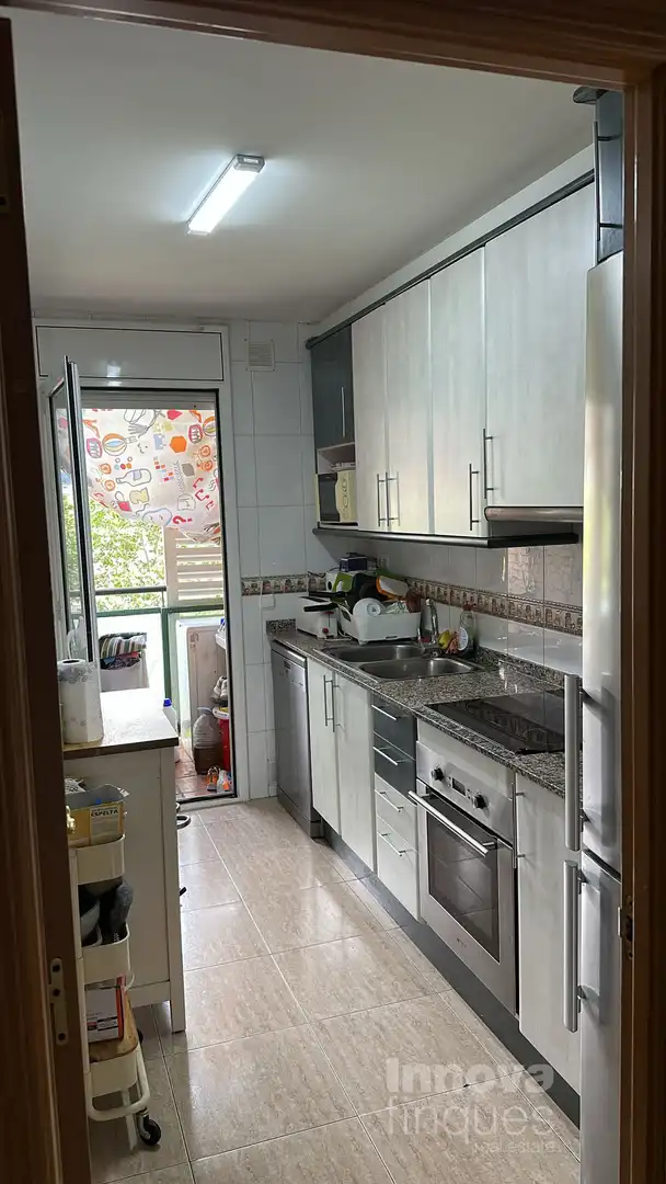 Cocina de Piso en venta en Vilanova del Camí con Calefacción