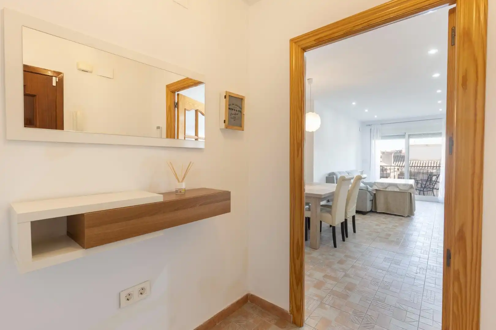 Wohnung zum Verkauf in Granada mit Klimaanlage, Heizung und Terrasse