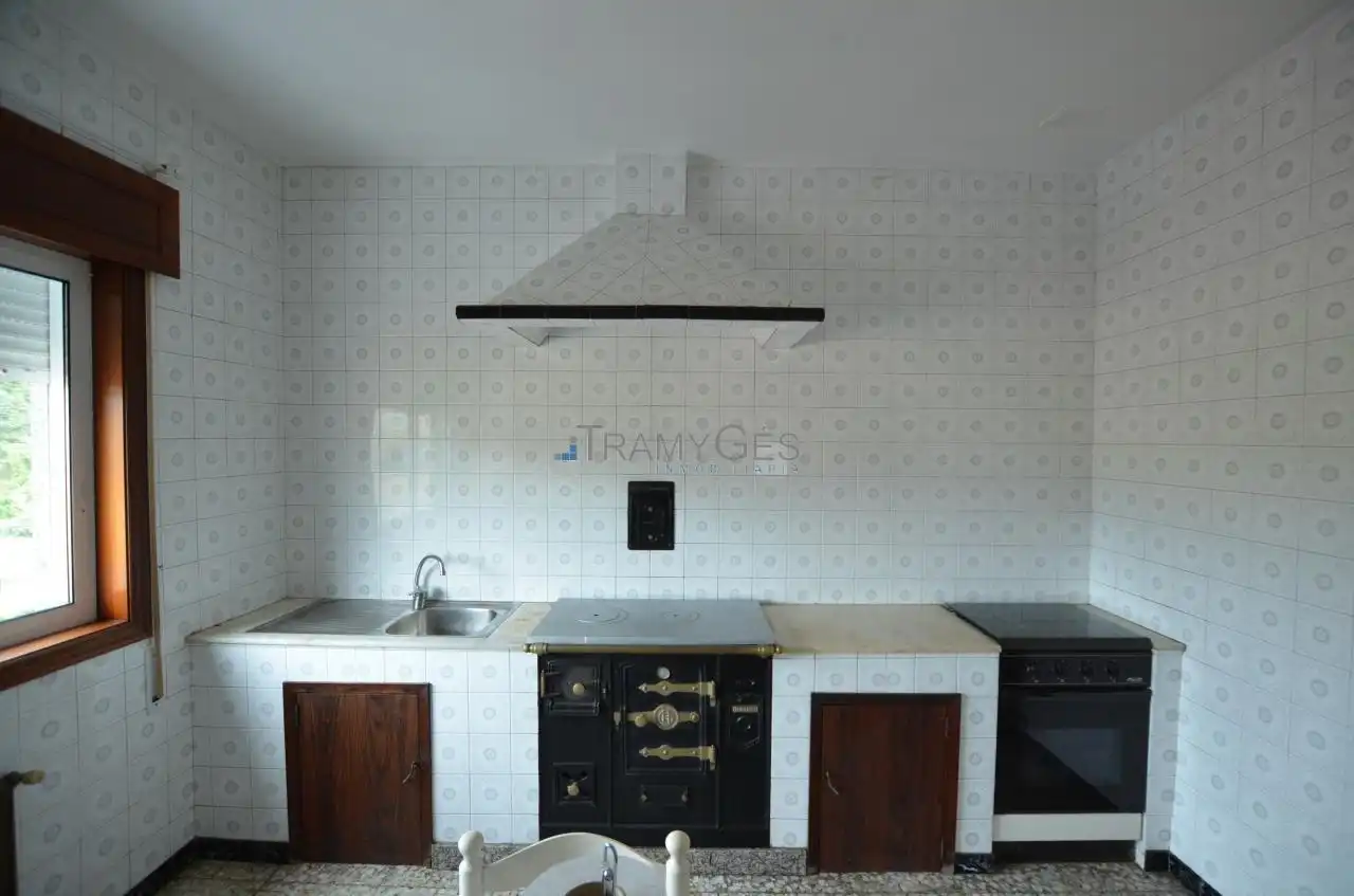 Cocina de Casa o chalet en venta en A Guarda   con Calefacción, Jardín privado y Trastero
