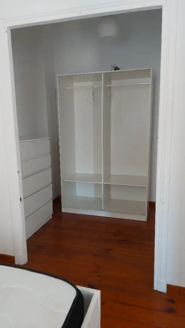 Dormitori de Apartament en venda en A Coruña Capital  amb Terrassa, Forn i Rentadora