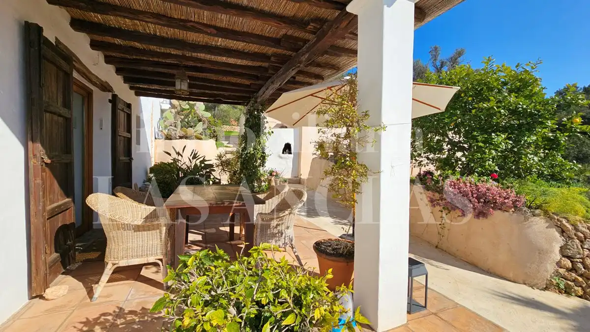 Jardí de Finca rústica en venda en Santa Eulària des Riu amb Calefacció, Terrassa i Traster