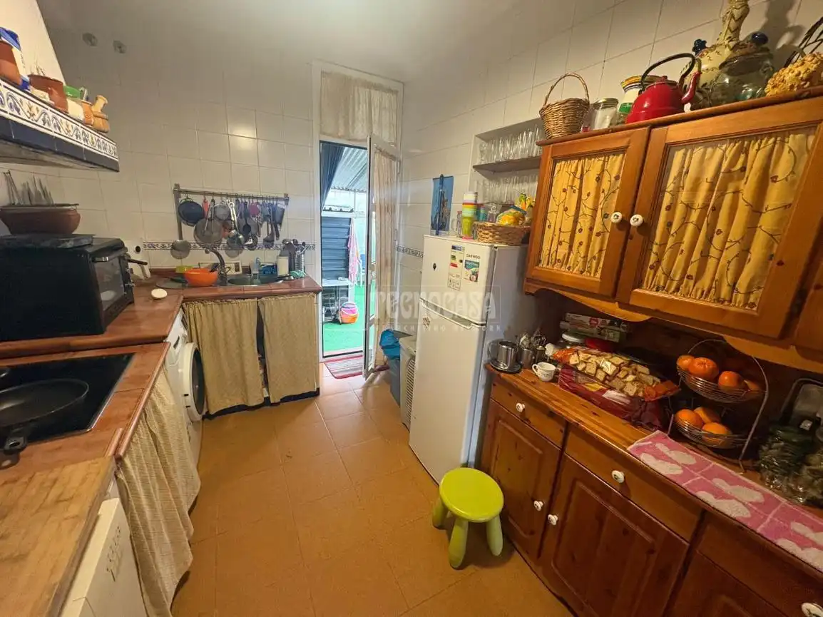 Casa aparellada amb terrassa en venda a Almensilla, imagen 6