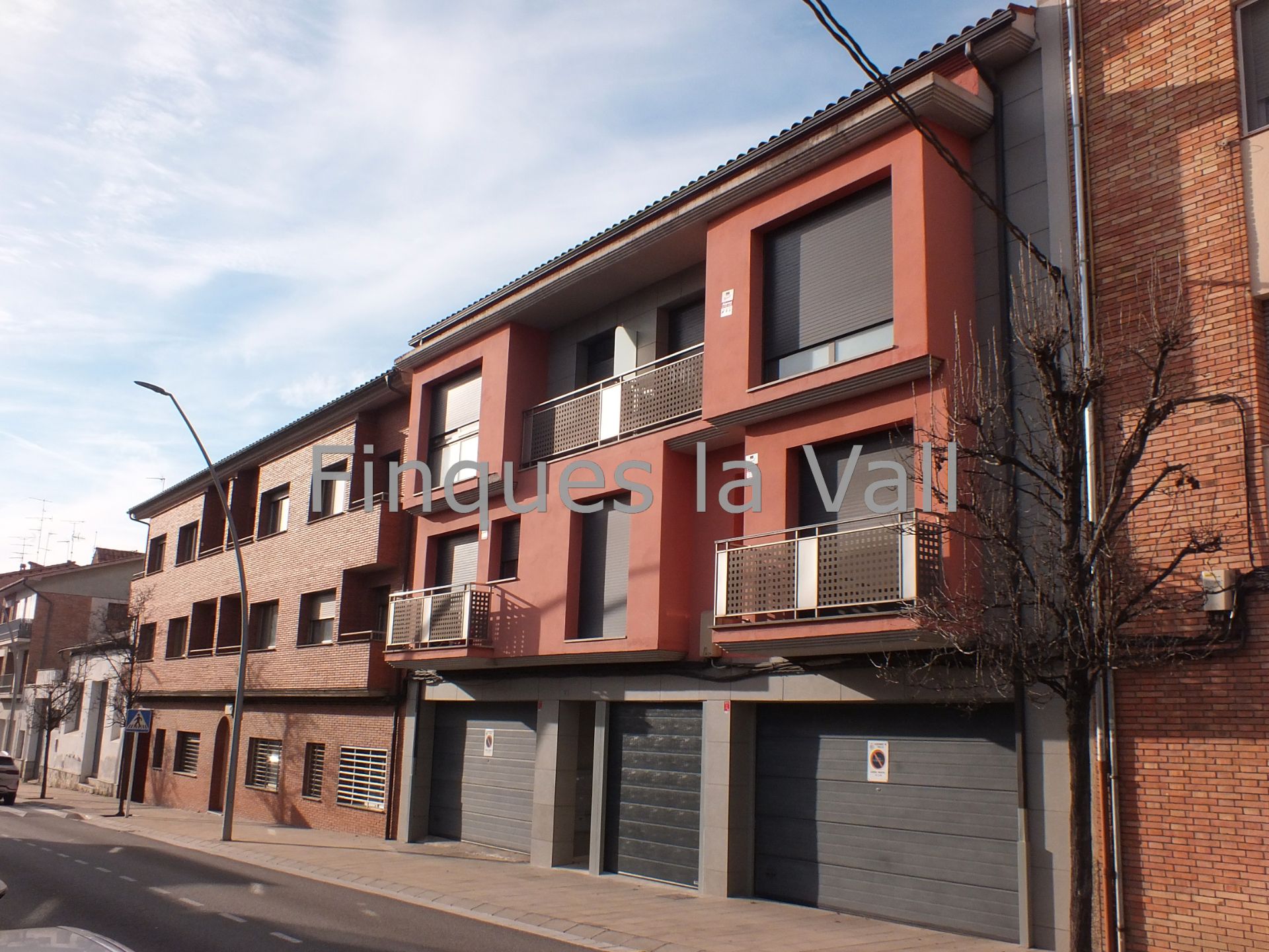 Vista exterior de Dúplex en venda en Torelló amb Calefacció i Terrassa