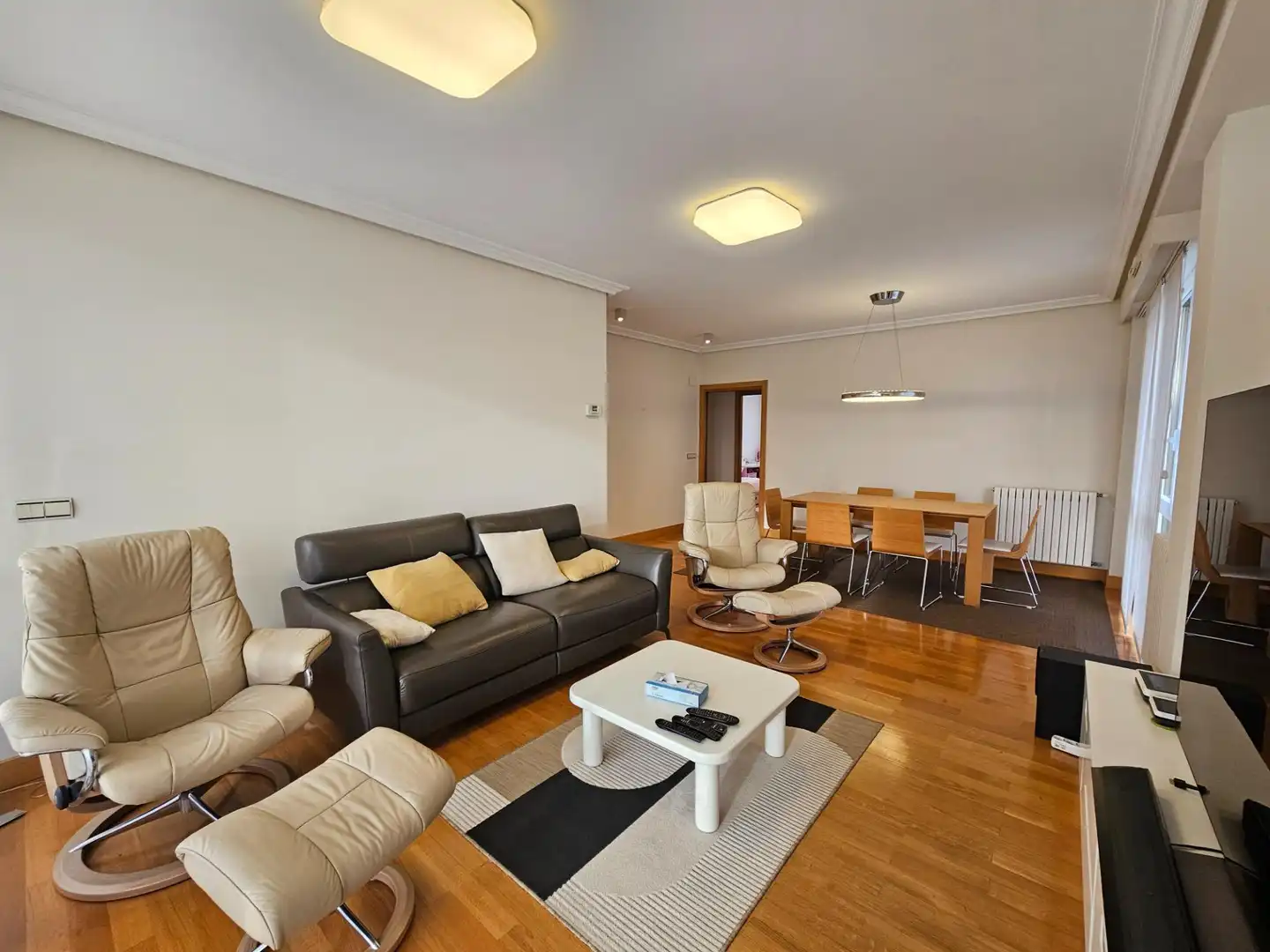 Sala de estar de Piso en venta en Donostia - San Sebastián  con Calefacción, Jardín privado y Terraza