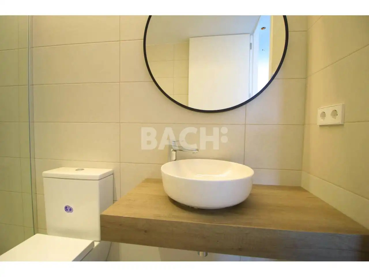 Baño de Ático en venta en Taradell con Calefacción, Terraza y Balcón