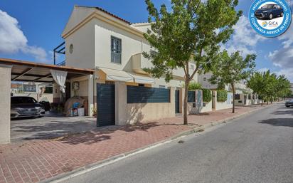 Exterior view of Single-family semi-detached for sale in Jerez de la Frontera  with Air Conditioner, Terrace and Balcony