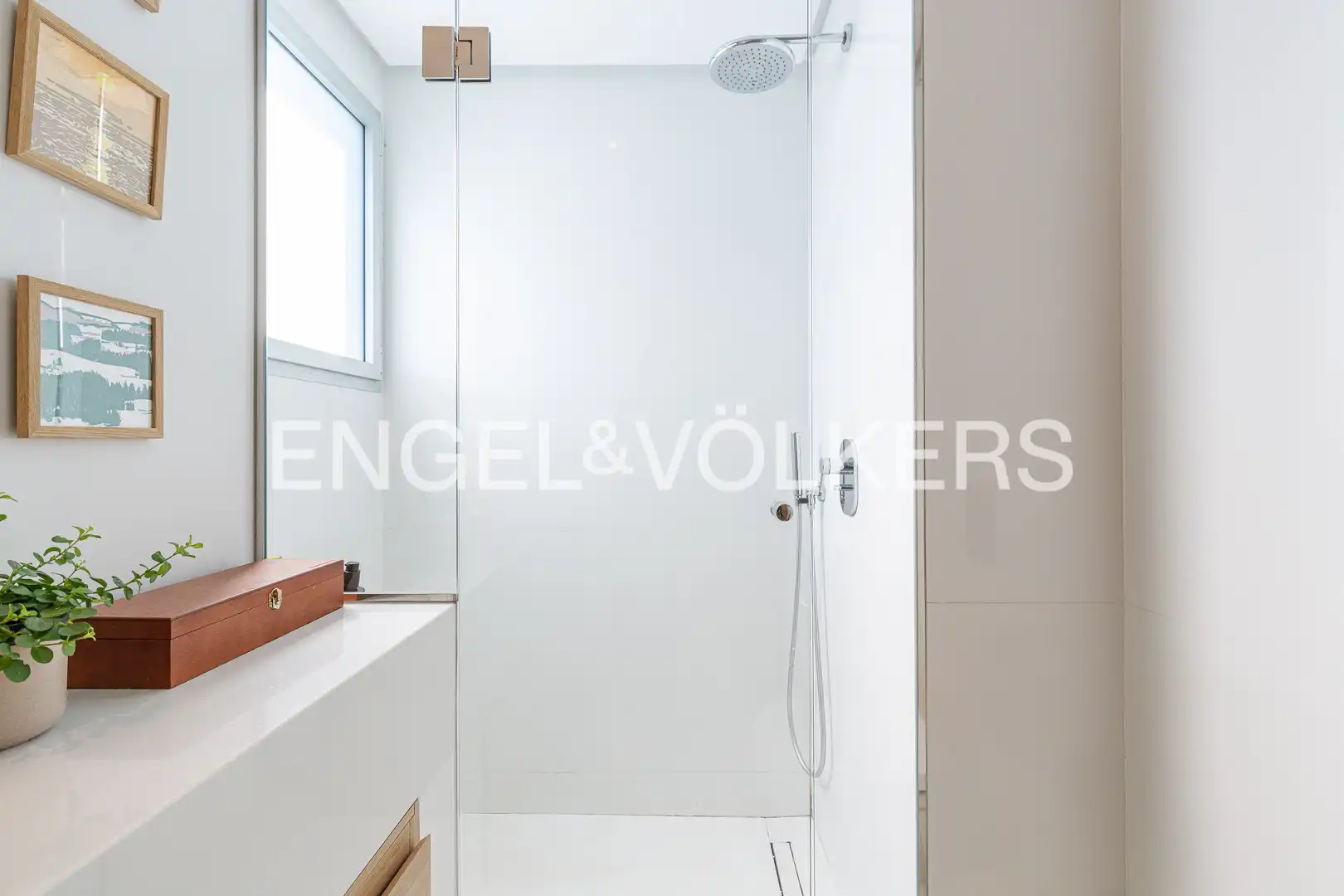 Bathroom of Attic for sale in Madrid  with Air Conditioner, Heating and Private garden