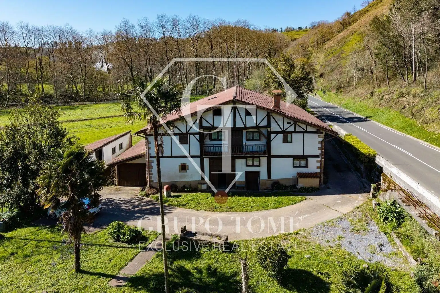 Casa rustica con terrazza in vendita a Iru Kantoia 2