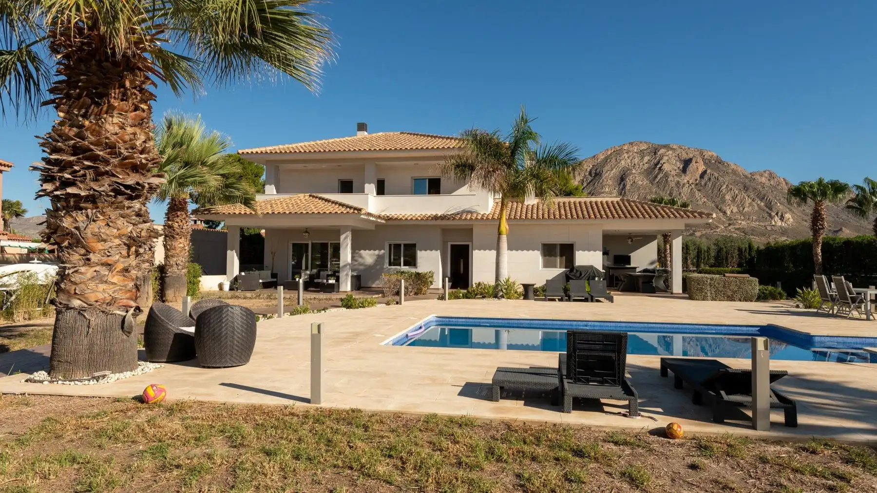 Vista exterior de Casa o chalet en venta en Alicante / Alacant con Aire acondicionado, Calefacción y Jardín privado