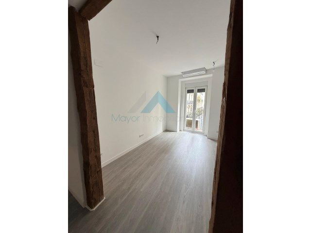 Sala d'estar de Estudi en venda en  Madrid Capital amb Aire condicionat, Calefacció i Parquet