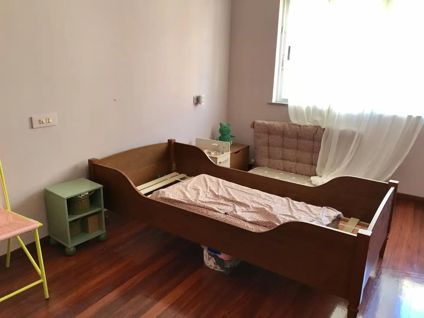 Dormitori de Casa o xalet en venda en Noia amb Balcó