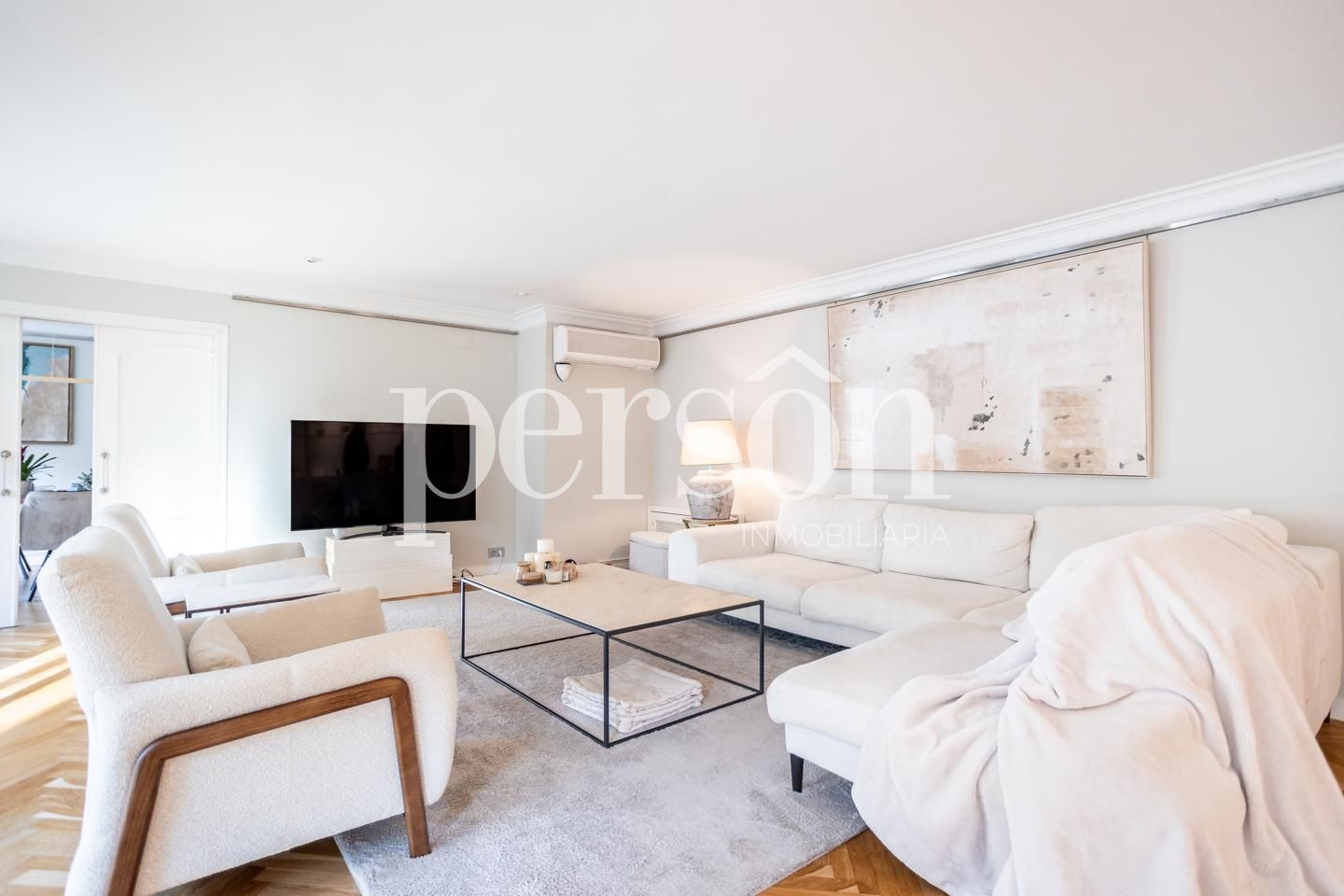 Living room of Flat to rent in  Valencia Capital  with Air Conditioner, Terrace and Furnished