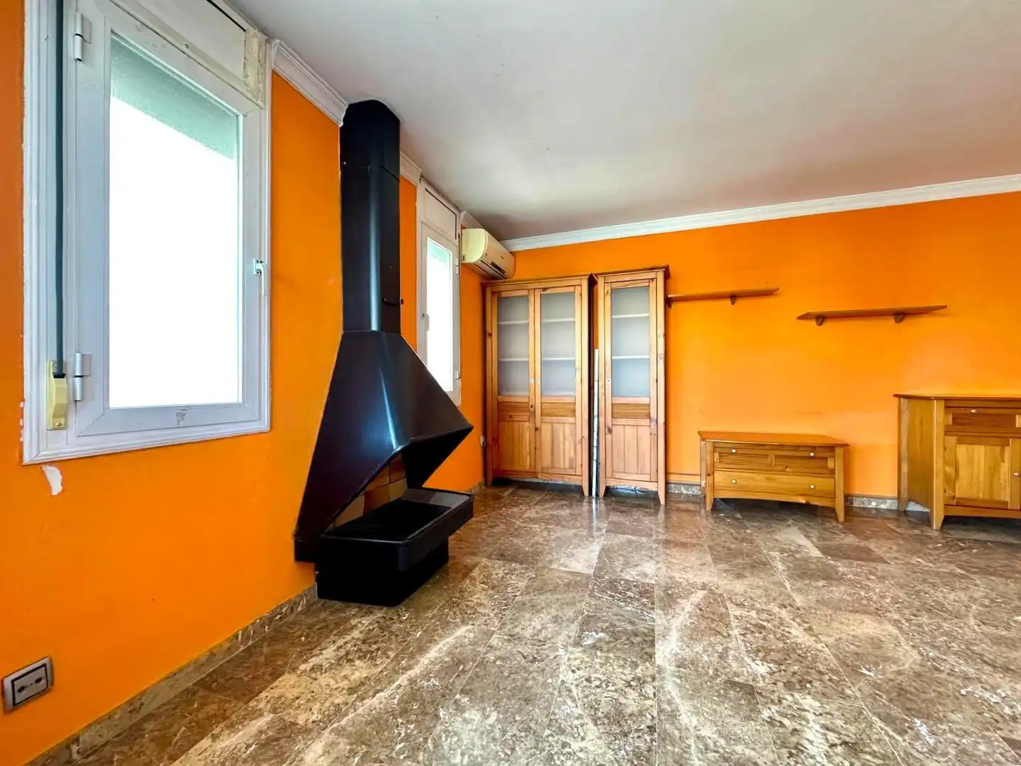 Sala de estar de Casa o chalet en venta en Granollers con Aire acondicionado, Calefacción y Jardín privado