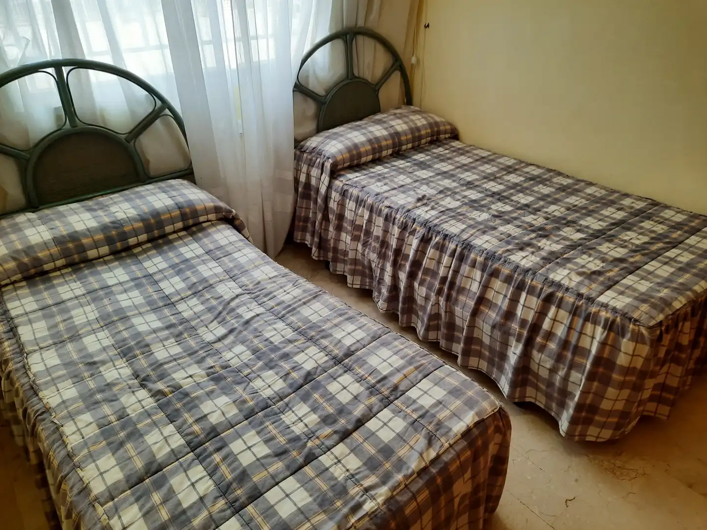Apartments for rent in Plaça de la Rosa dels Vents, 59, Playa de Gandia