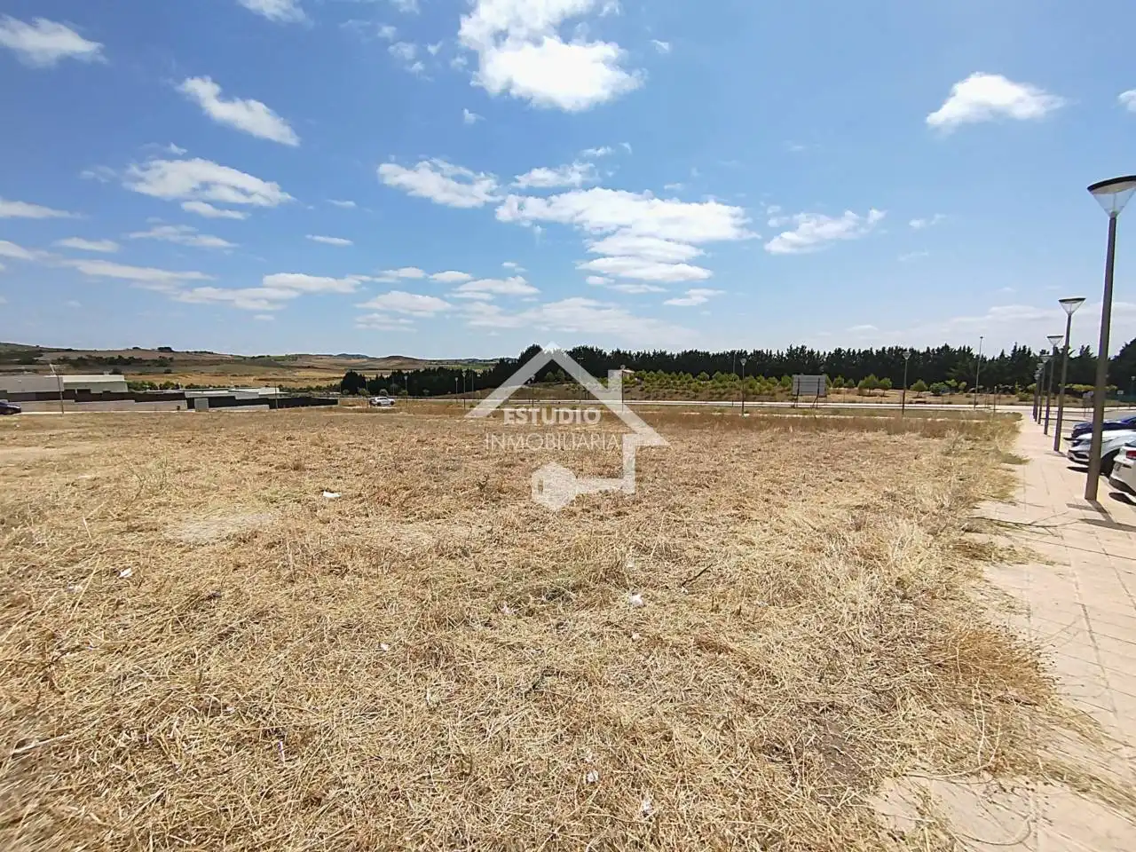 Residencial en venda en Viana