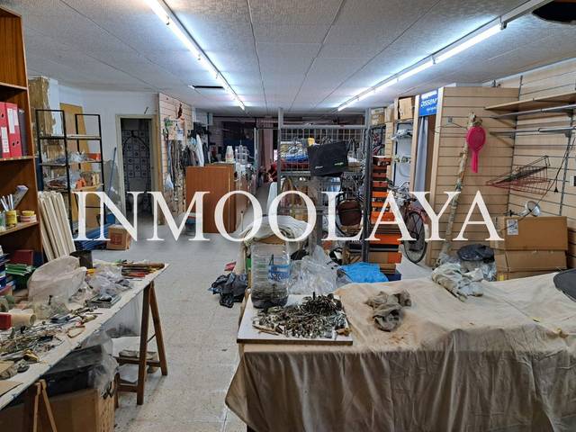 Local comercial en Alquiler en Estruch - Eixample
