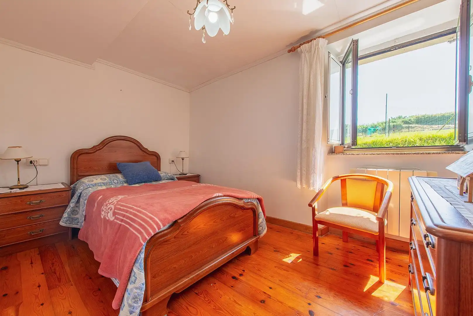 Habitación de Casa o chalet en venta en Miño con Calefacción, Trastero y Amueblado