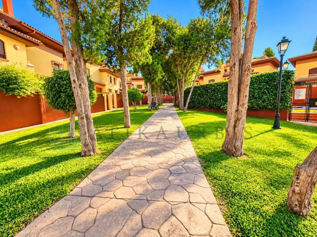 Exterior view of Detached homes for sale in Churriana