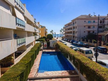 Baixos amb piscina en venda a San Pedro de Alcántara