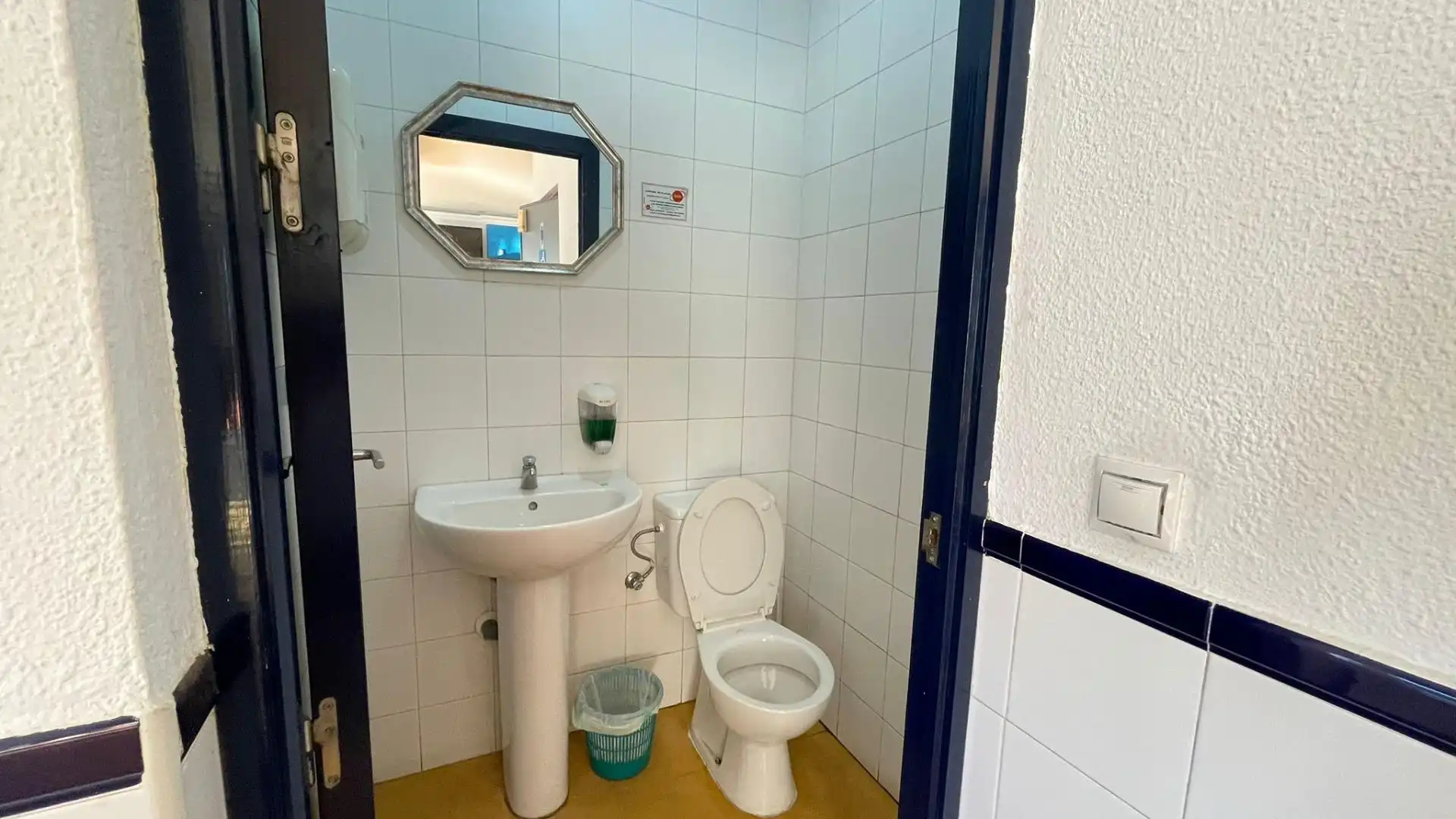 Baño de Local en venta en Cartagena