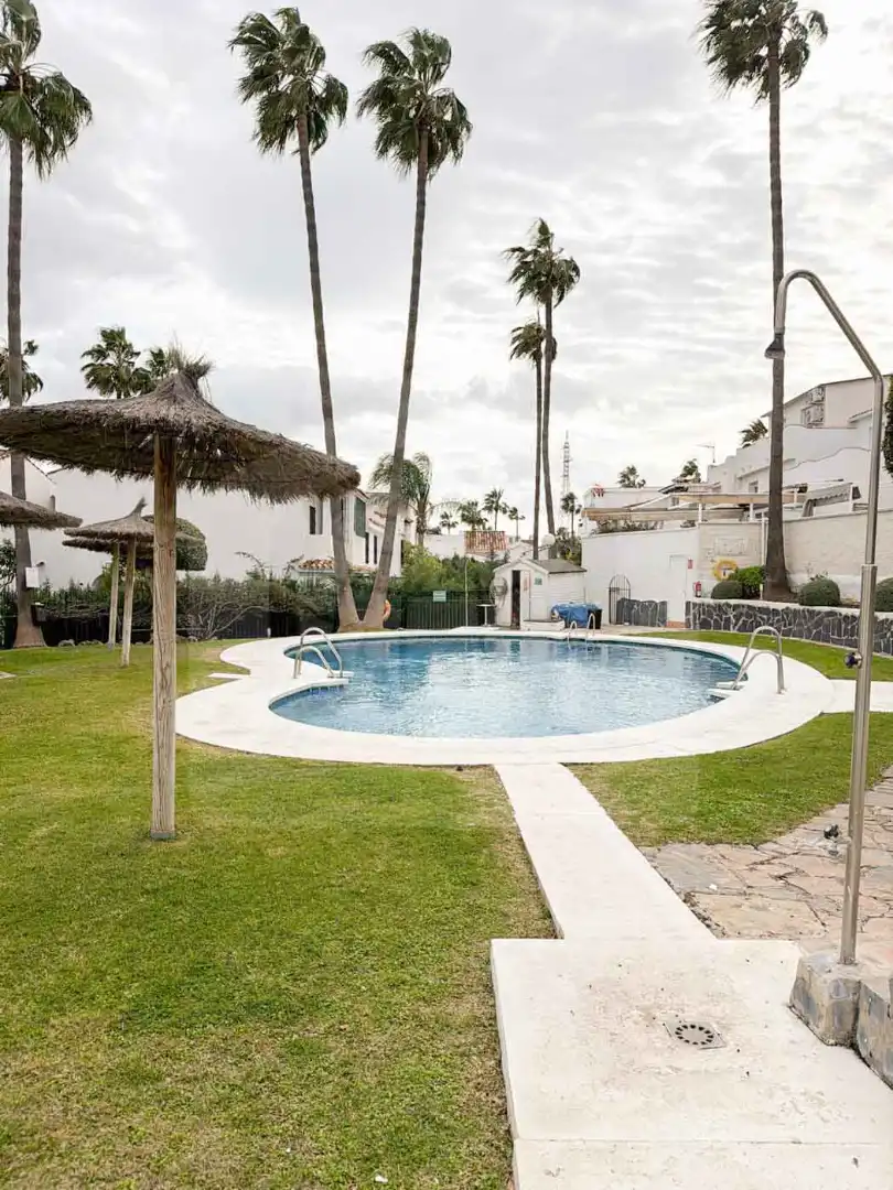 Jardí de Casa o xalet en venda en Estepona amb Jardí privat, Terrassa i Moblat