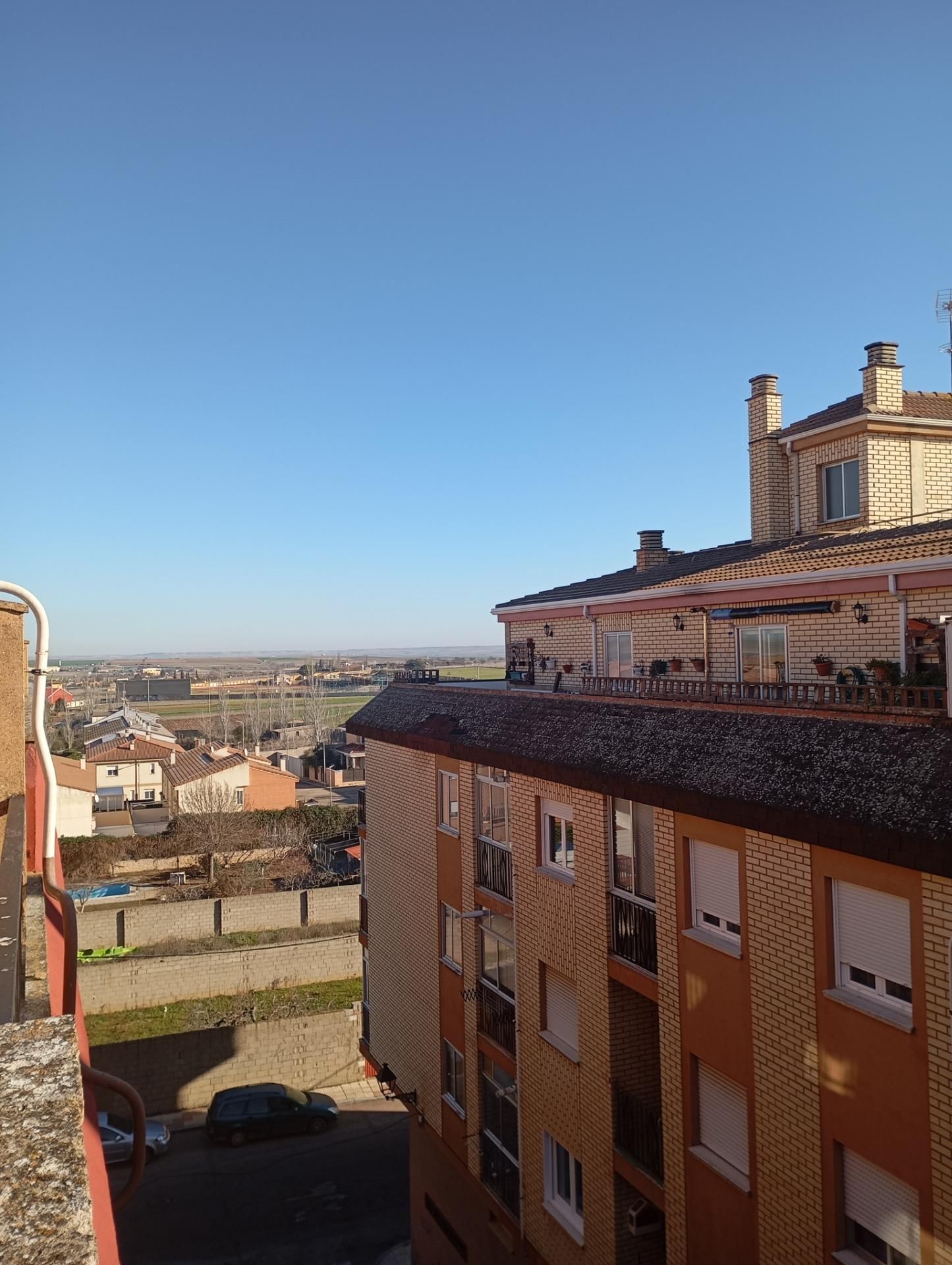 Vista exterior de Ático en venta en Toro con Calefacción y Terraza