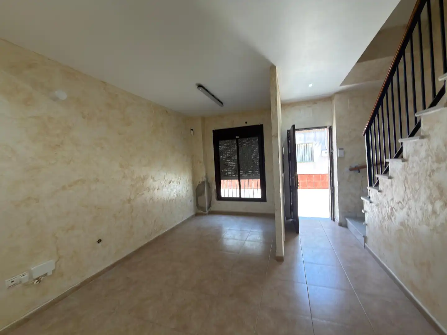 Casa adosada en venta en La Soledad